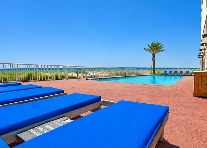 Royal Palms 1404