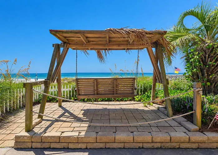 Royal Palms 1404