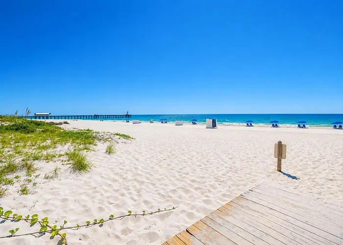 Royal Palms 1404